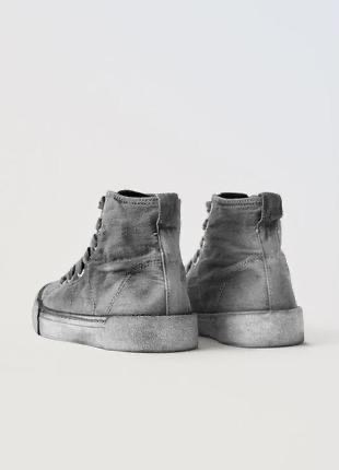 Baskets ZARA montantes style rétro pointure 29