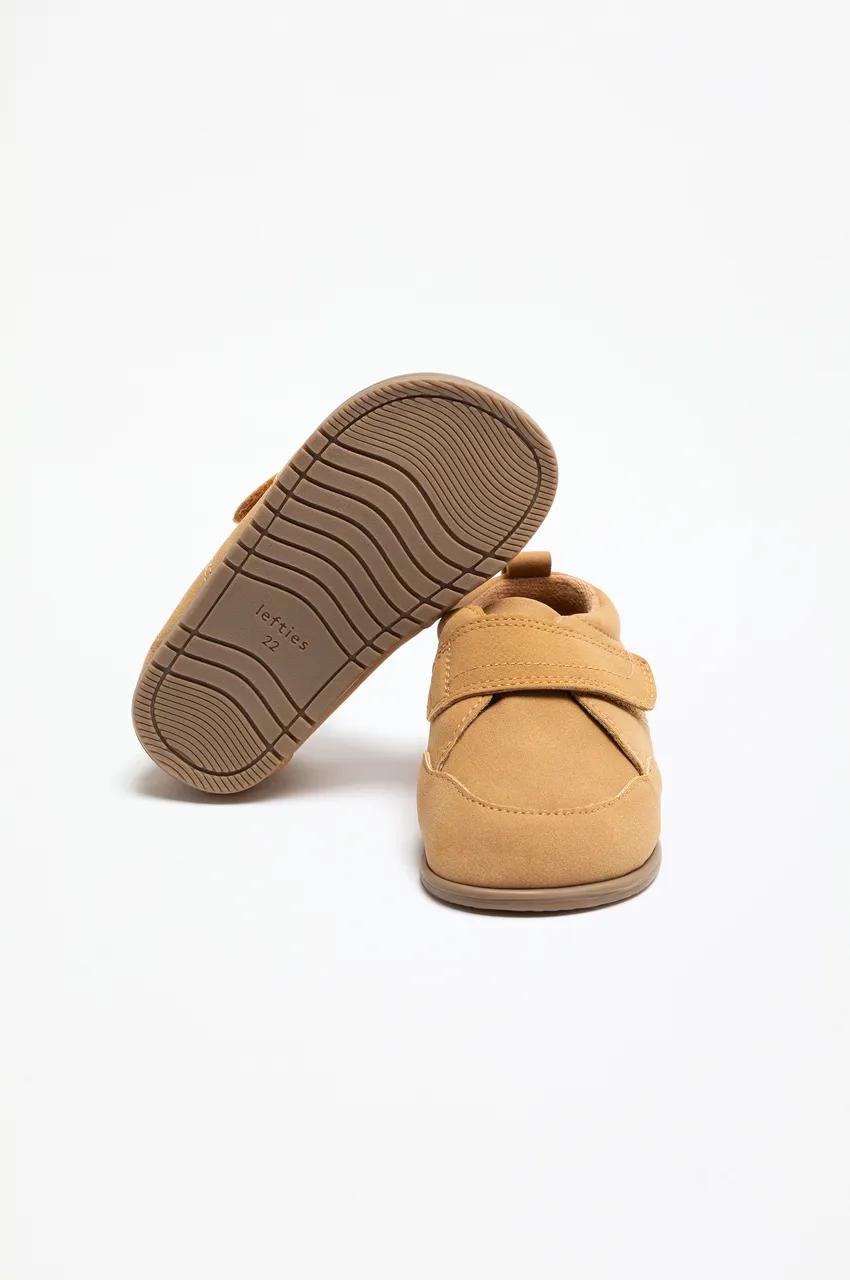 Chaussures Lefties flexibles pointure 24