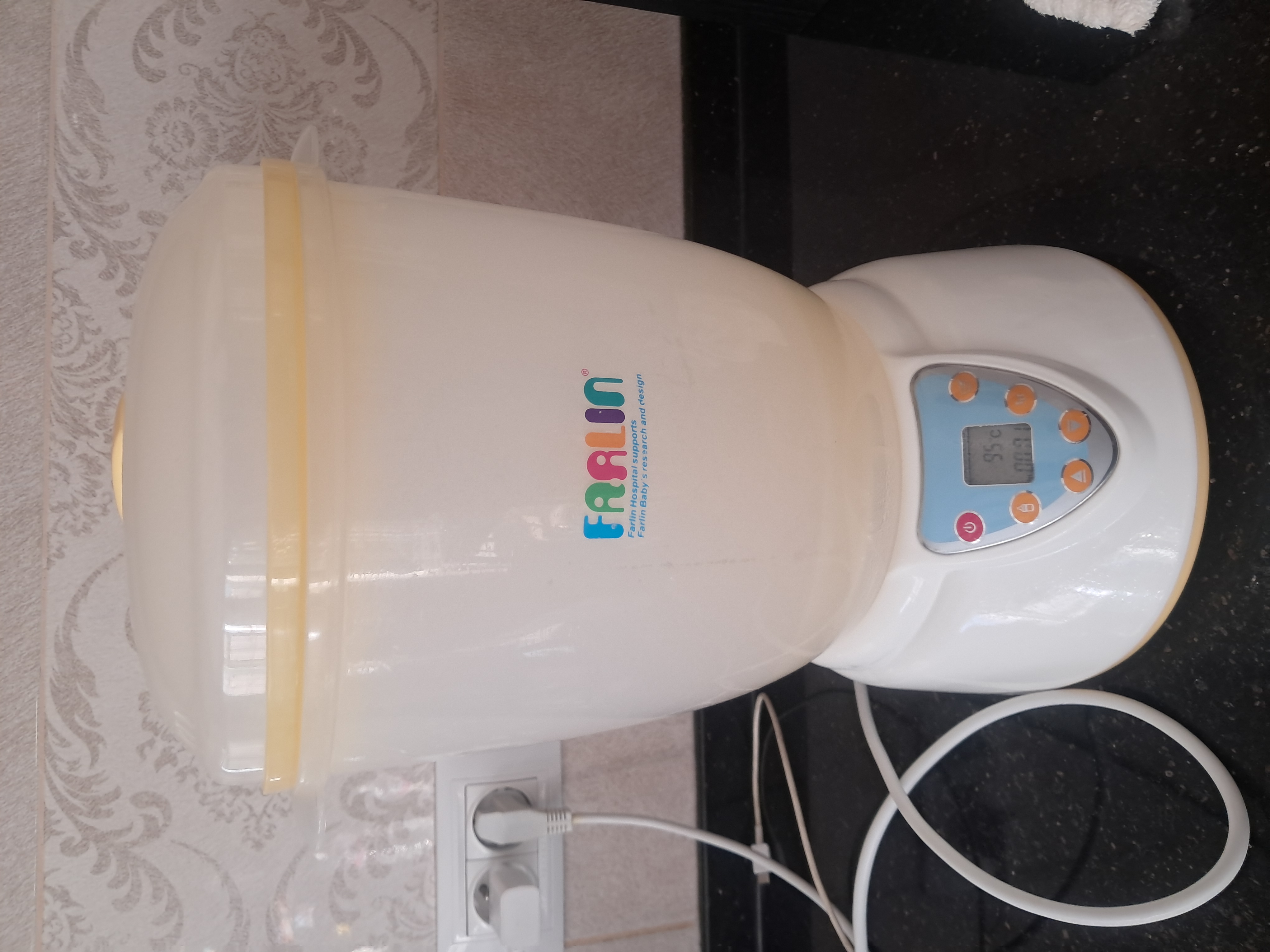 Sterilisateur Farlin 4 en 1