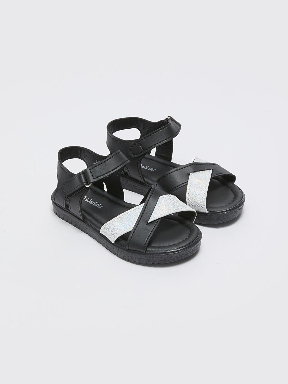 Sandales Lc Waikiki noires à brides croisées pointure 26