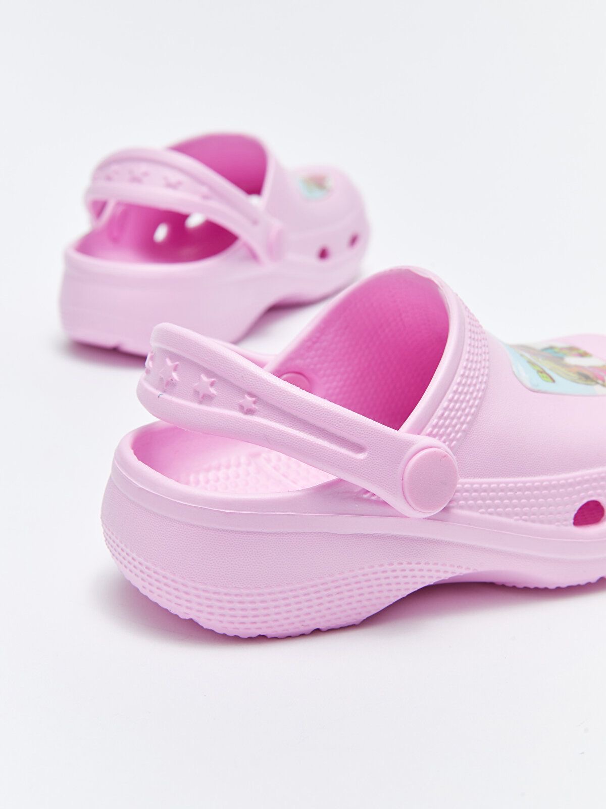 Crocs Lc Waikiki poupée LOL pointure 28