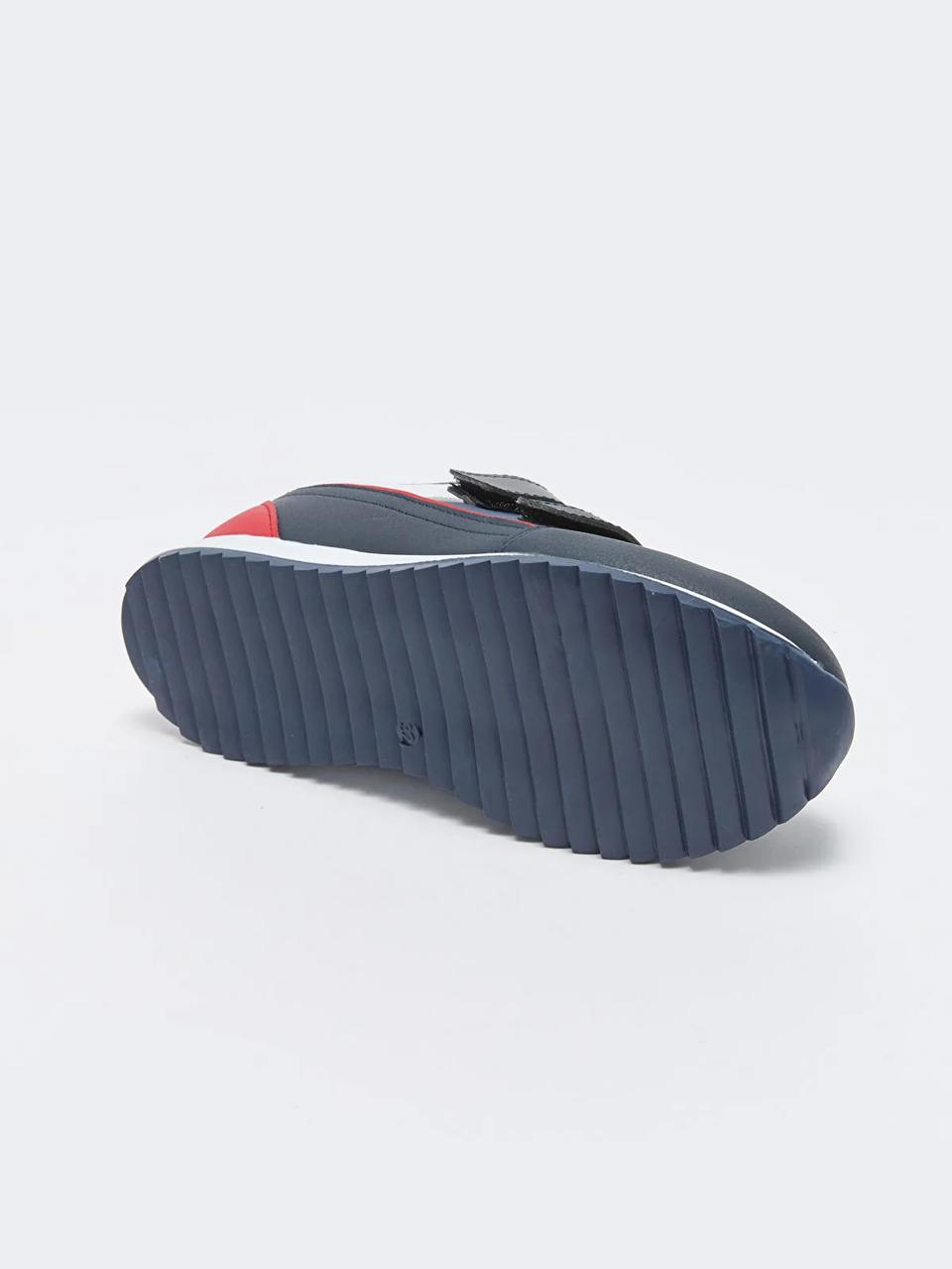 Baskets Lc Waikiki confortables pointure 29