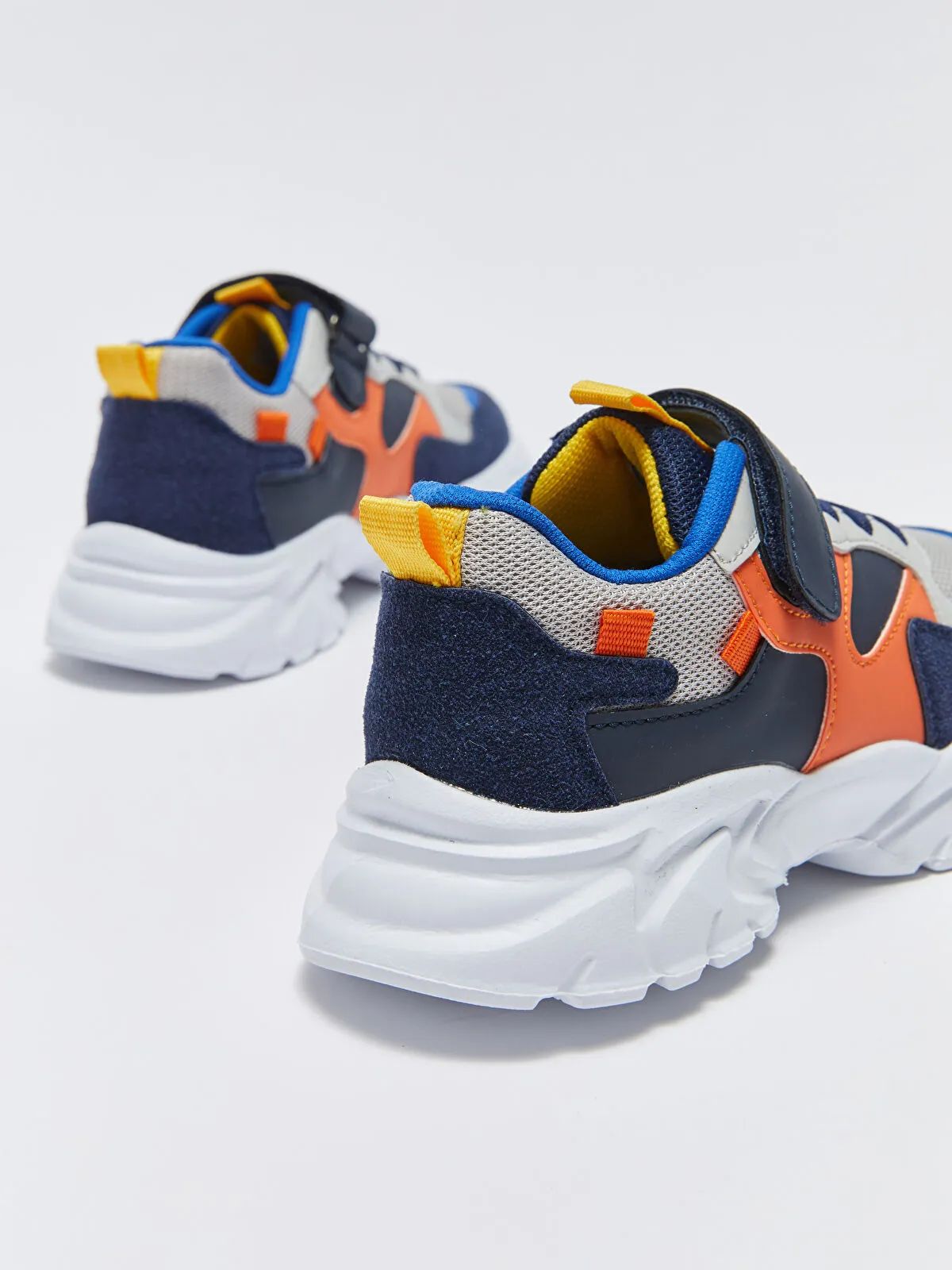 Baskets Lc Waikiki multicolores