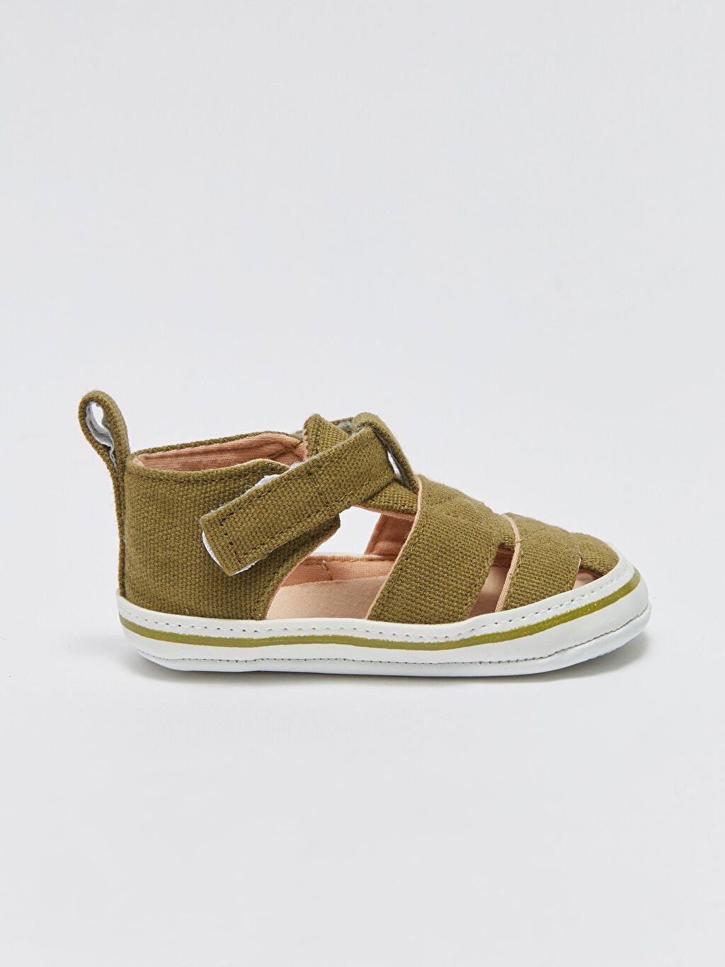 Sandales Lc Waikiki Baby pointure 21