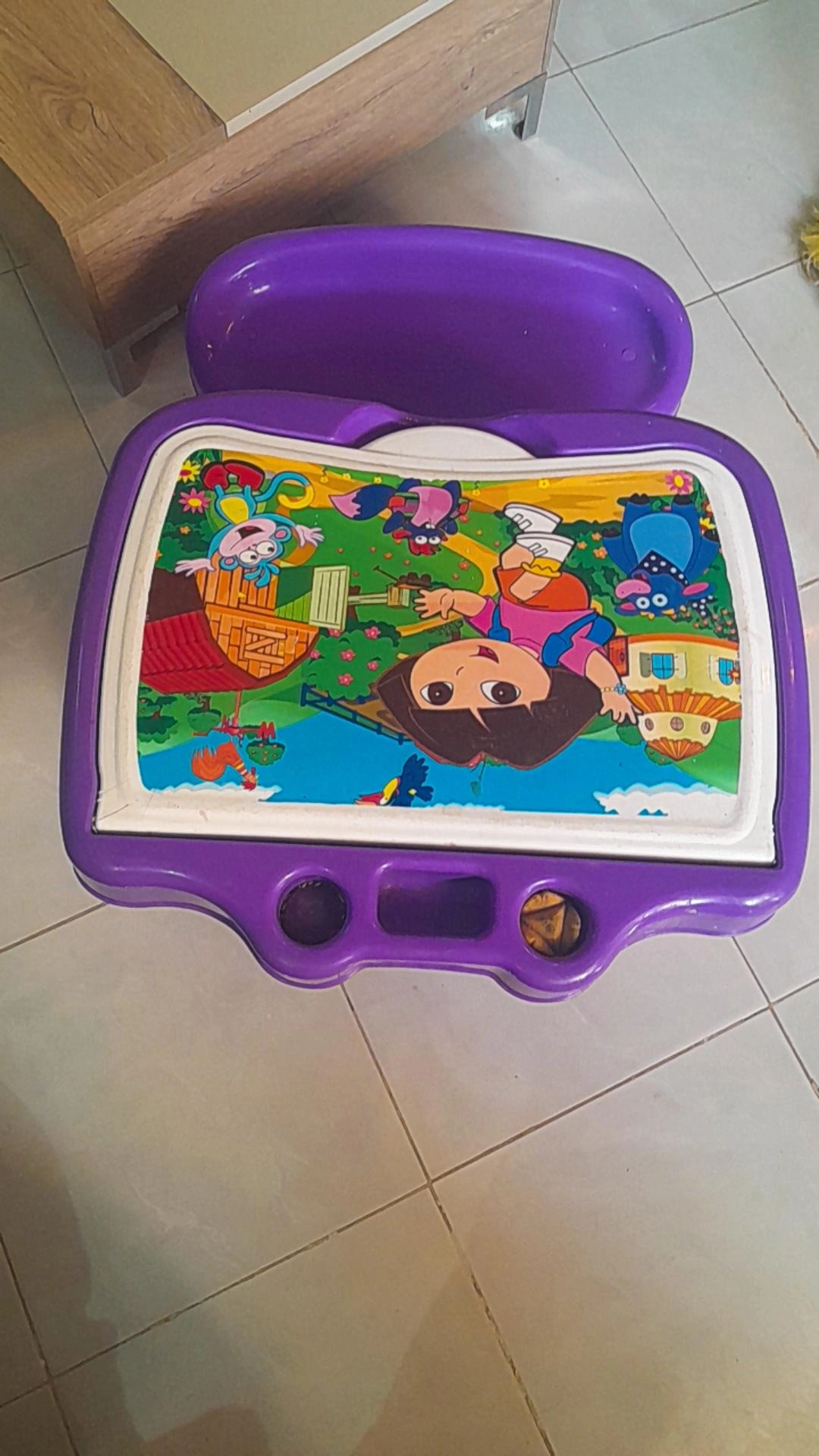 Bureau plastique