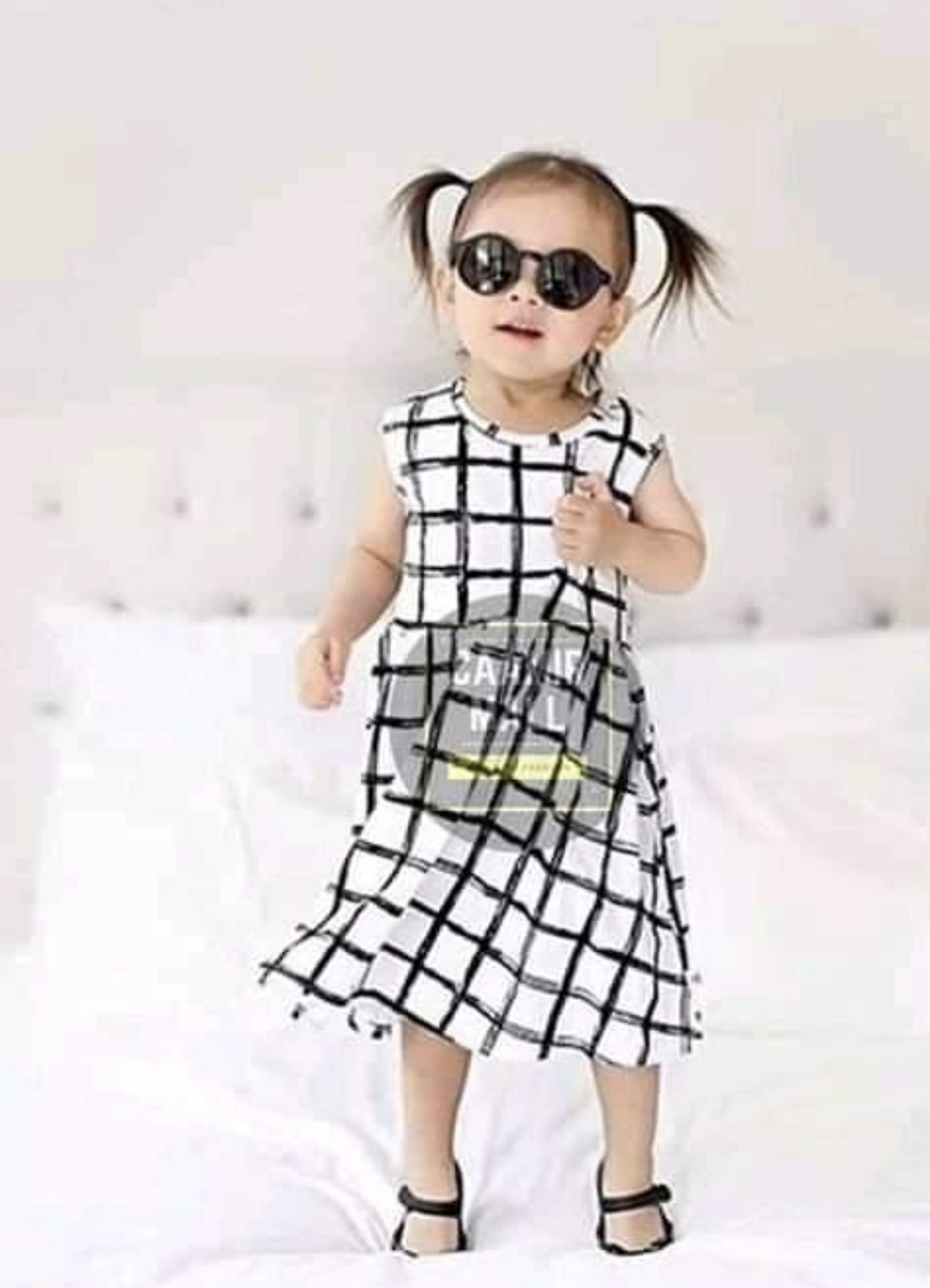 Superbe robe avec collier amovible