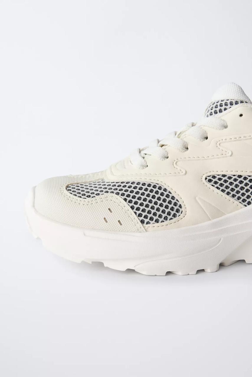 Baskets ZARA en résille pointure 30