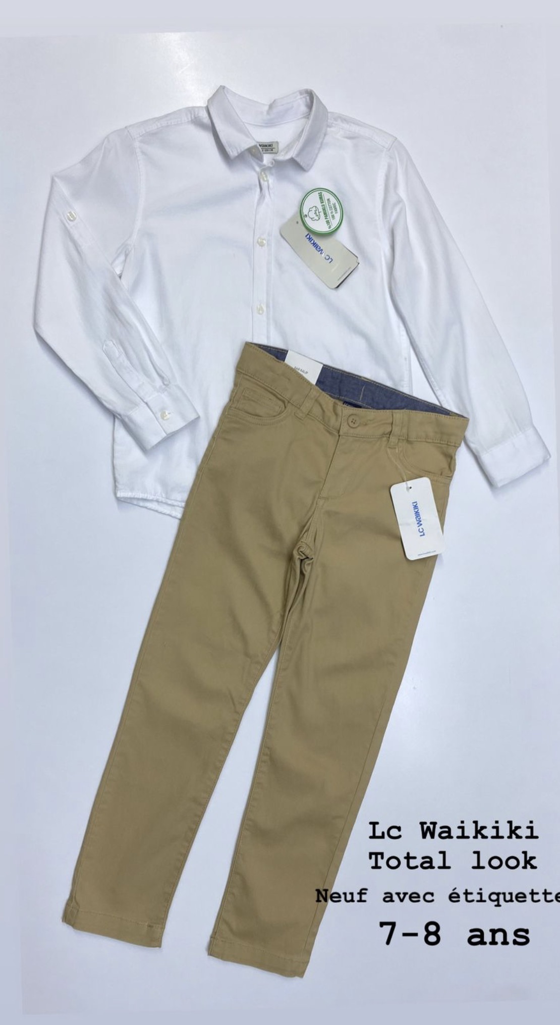 Tenue Aid 7-8 ans total look Lc Waikiki