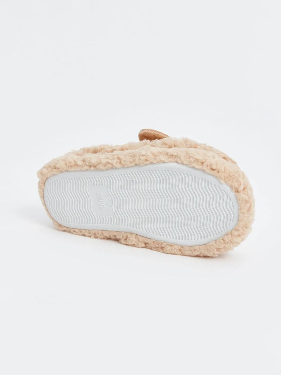 Pantoufles Lc Waikiki à peluche pointure 35-36