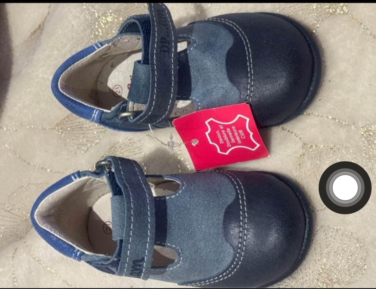 Chaussure garcon en cuir neuve