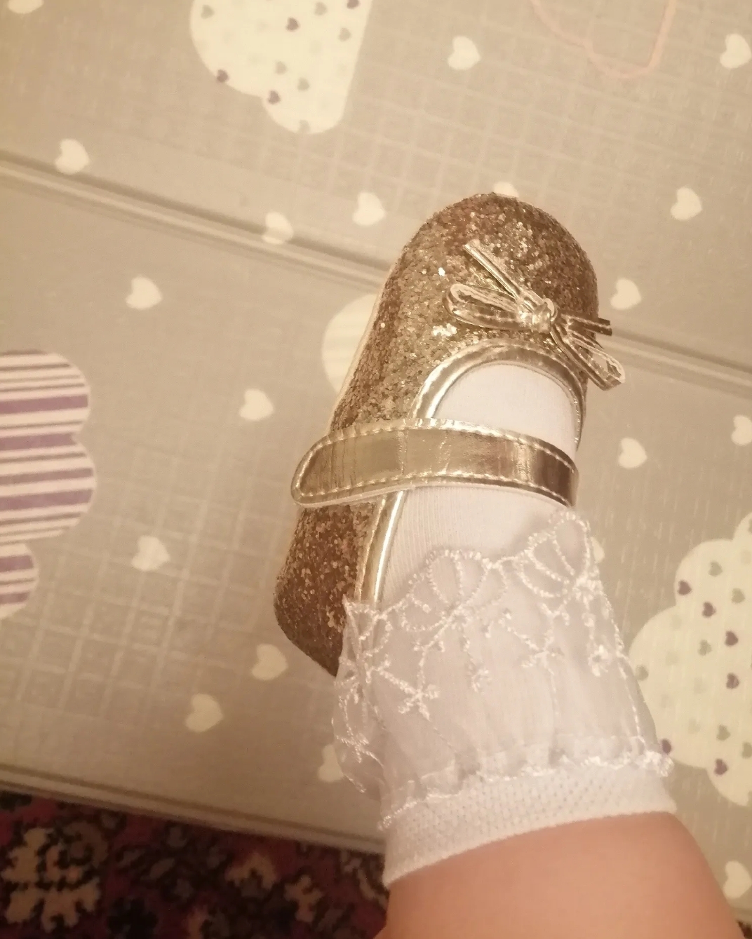 Pointure 18 chaussures dorées+ bandeau