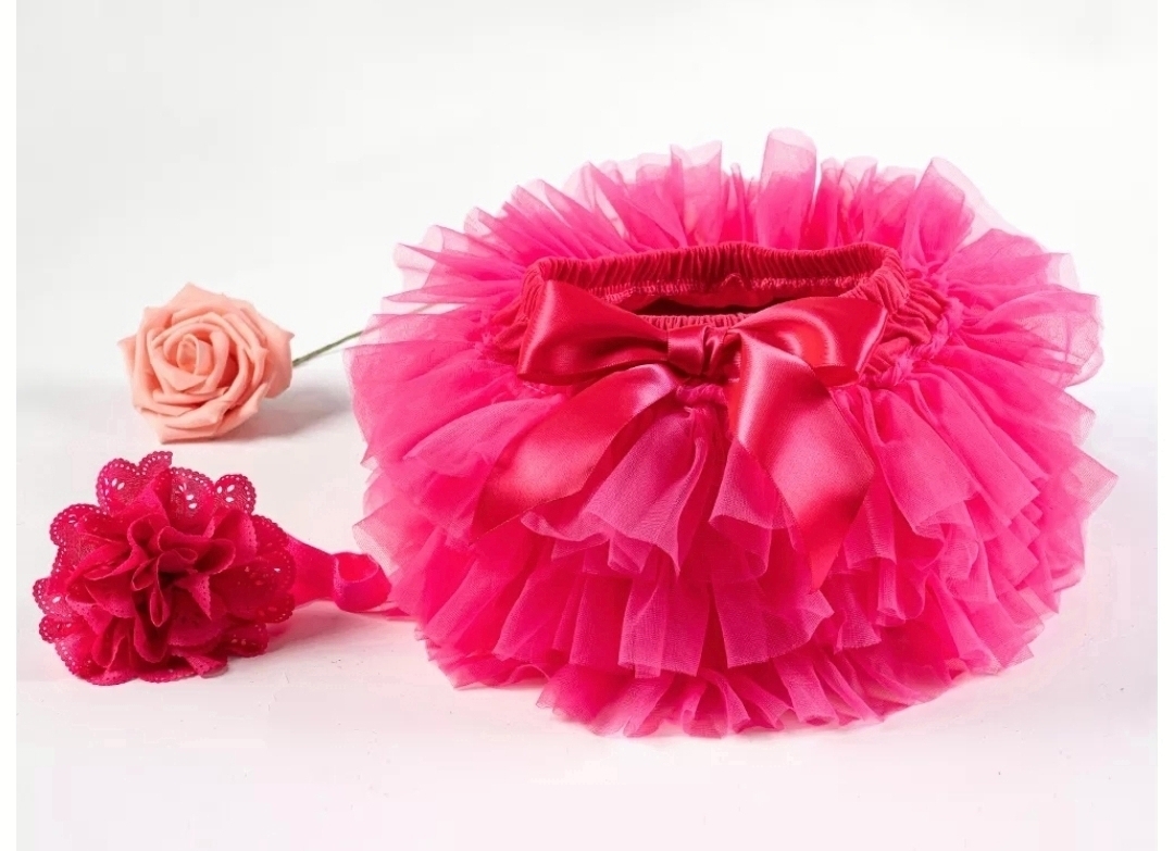 Superbe lot jupe tutu avec culotte intégrée+ bandeau cheveux assorti