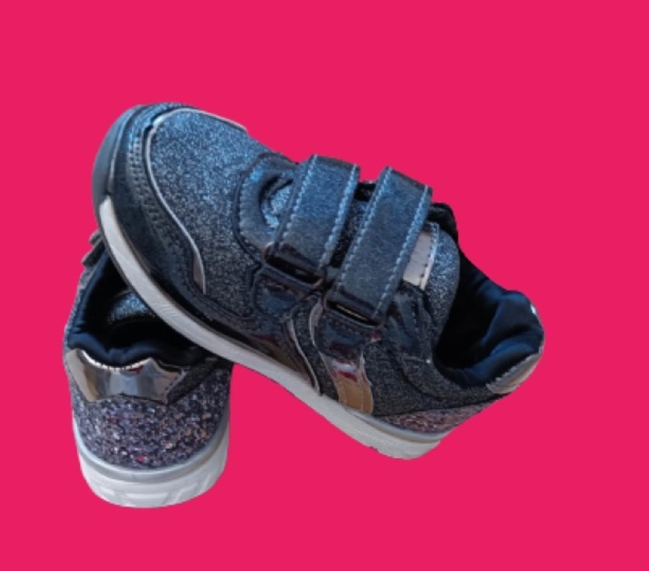 Pointure 24 superbes baskets brillantes