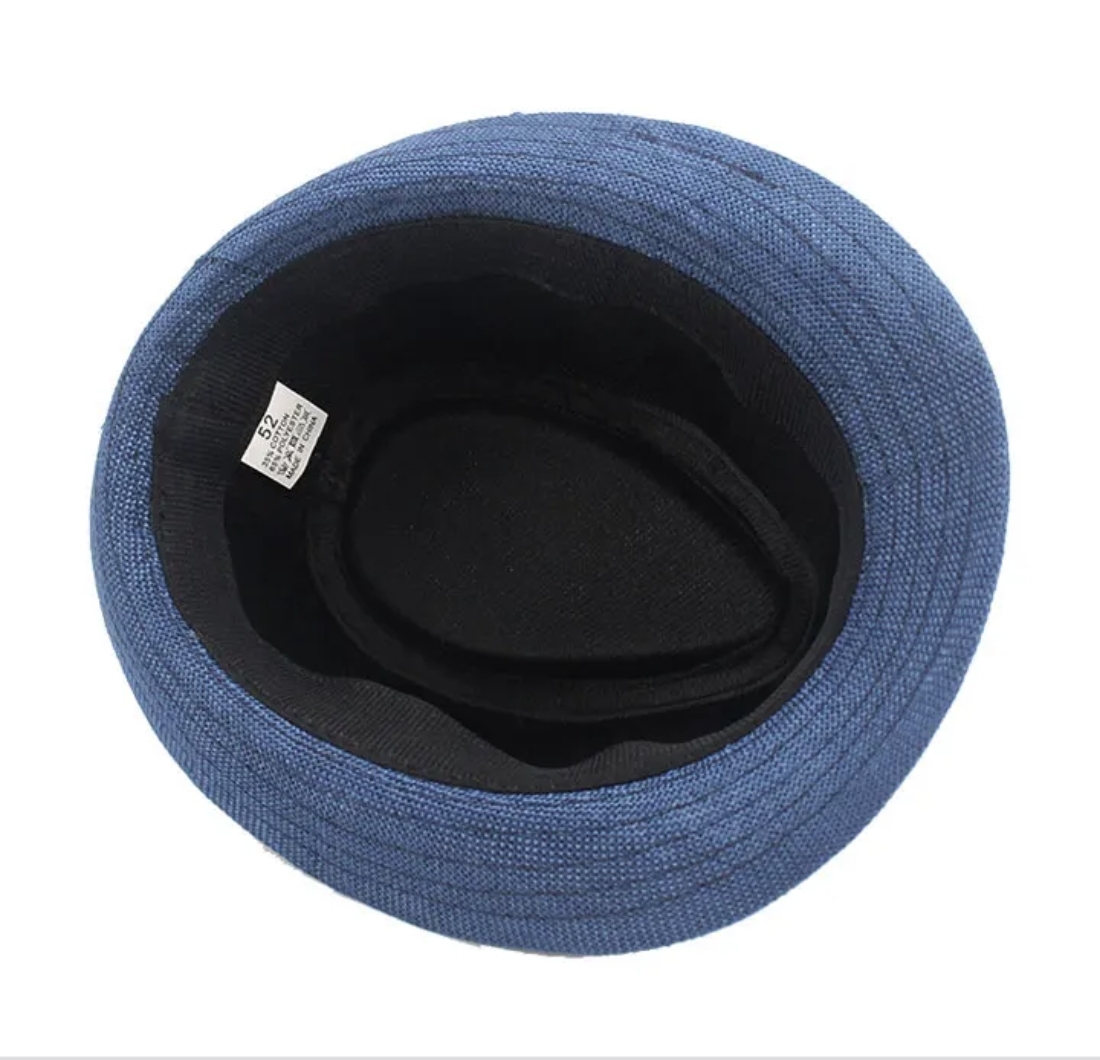 Superbe chapeau bleu enfant