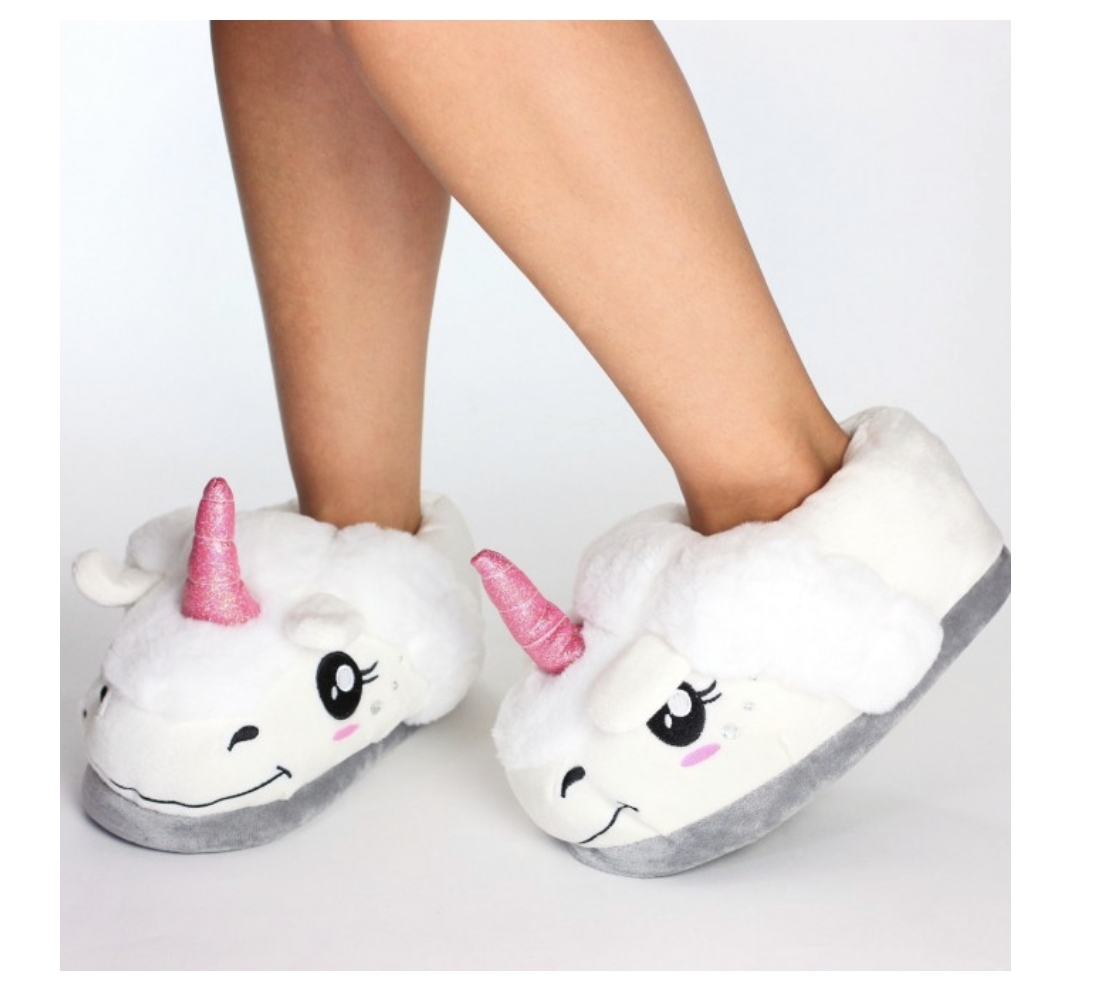 Superbes pantoufles pointure 32
