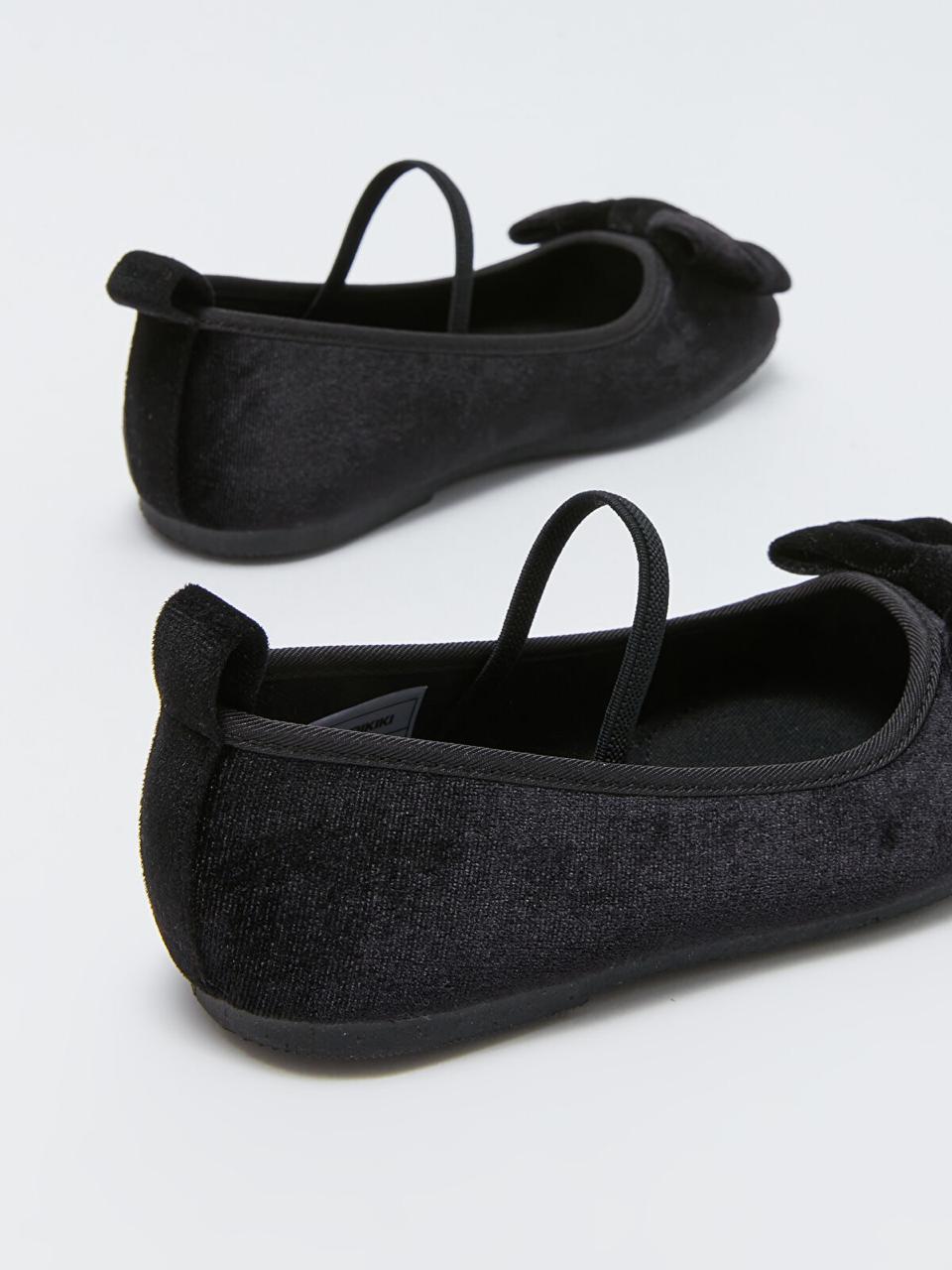Ballerines Lc Waikiki en noir velours à nœud pointure 31