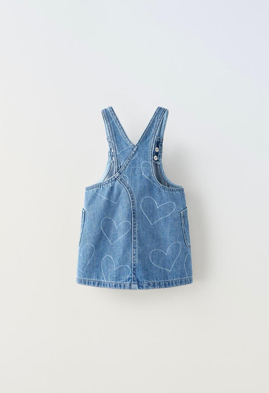 Robe salopette ZARA en jean à cœurs 4 ans
