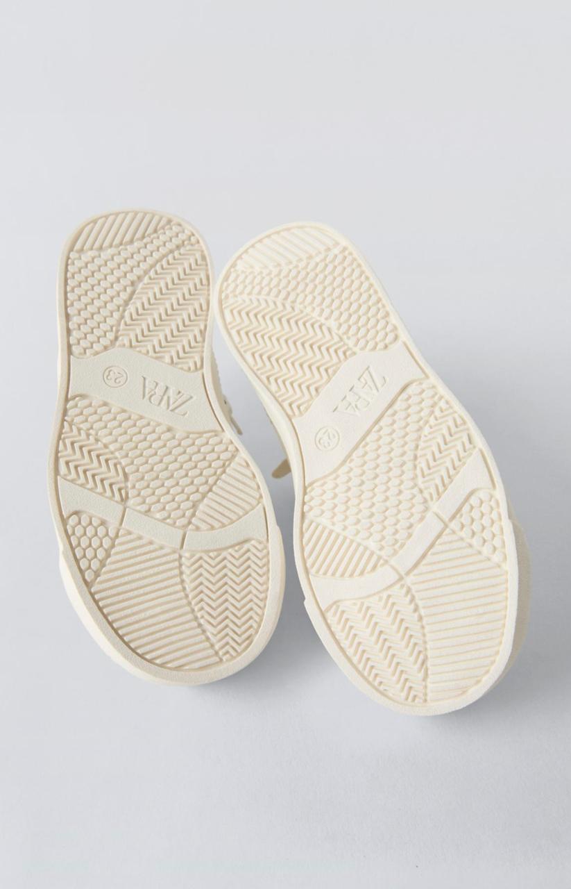 Baskets ZARA tennis classique pointure 22