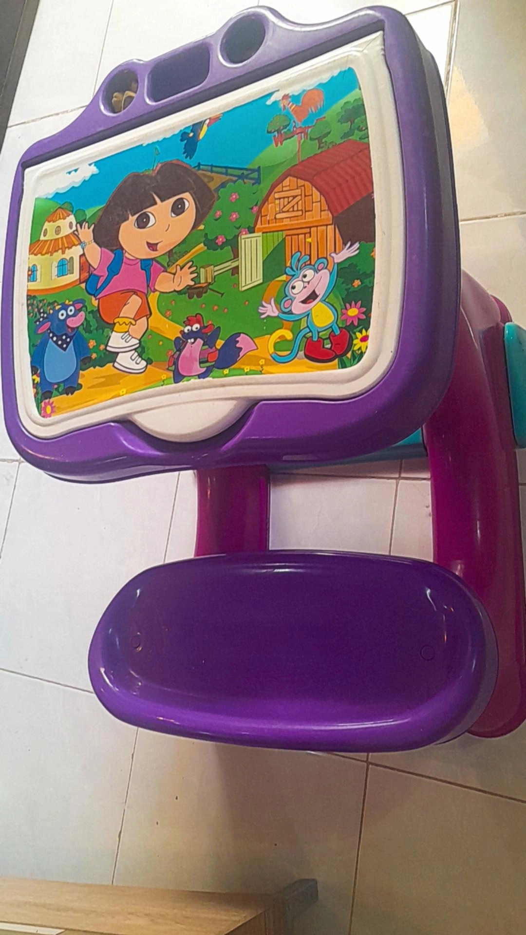 Bureau plastique