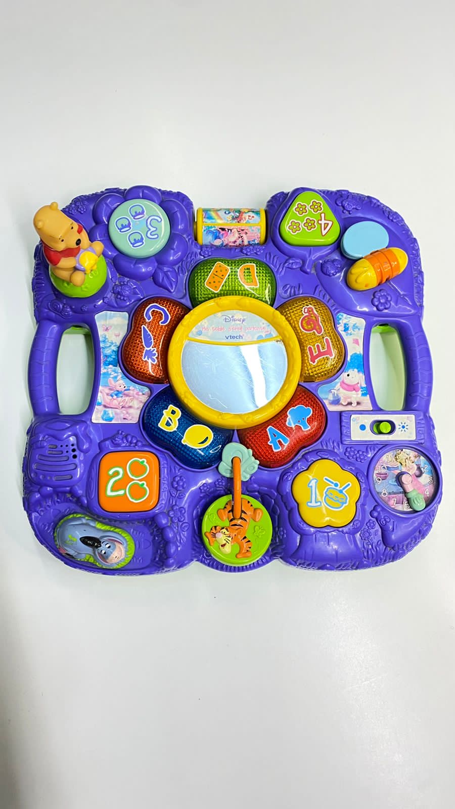 Tableau d’activité et d’éveil musicale et lumineuse Vtech Disney Winnie le Pooh ref40