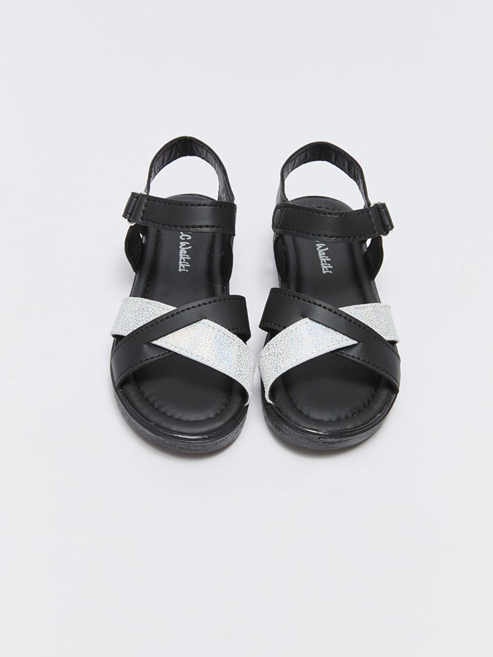 Sandales Lc Waikiki noires à brides croisées pointure 26