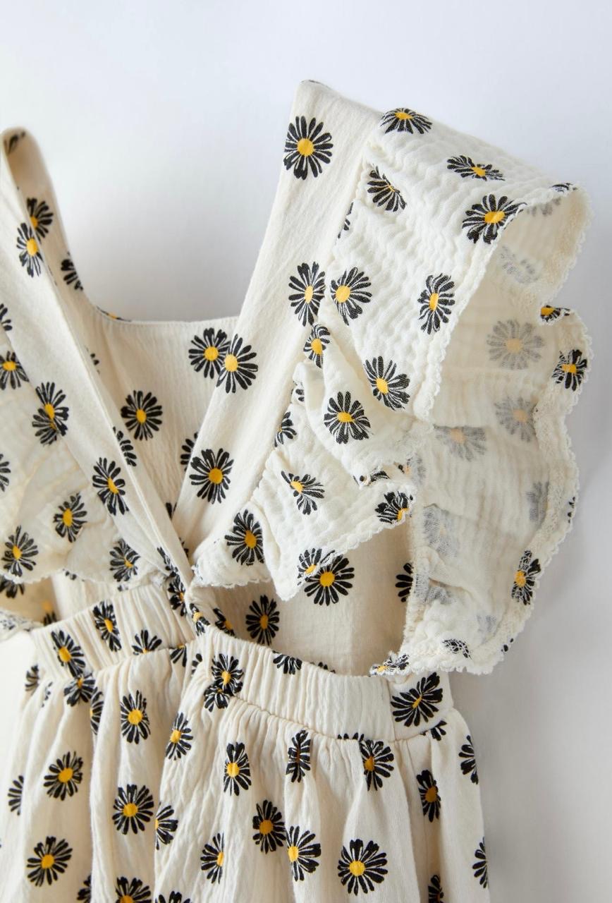 Robe ZARA à texture et fleurs 6 ans 116cm