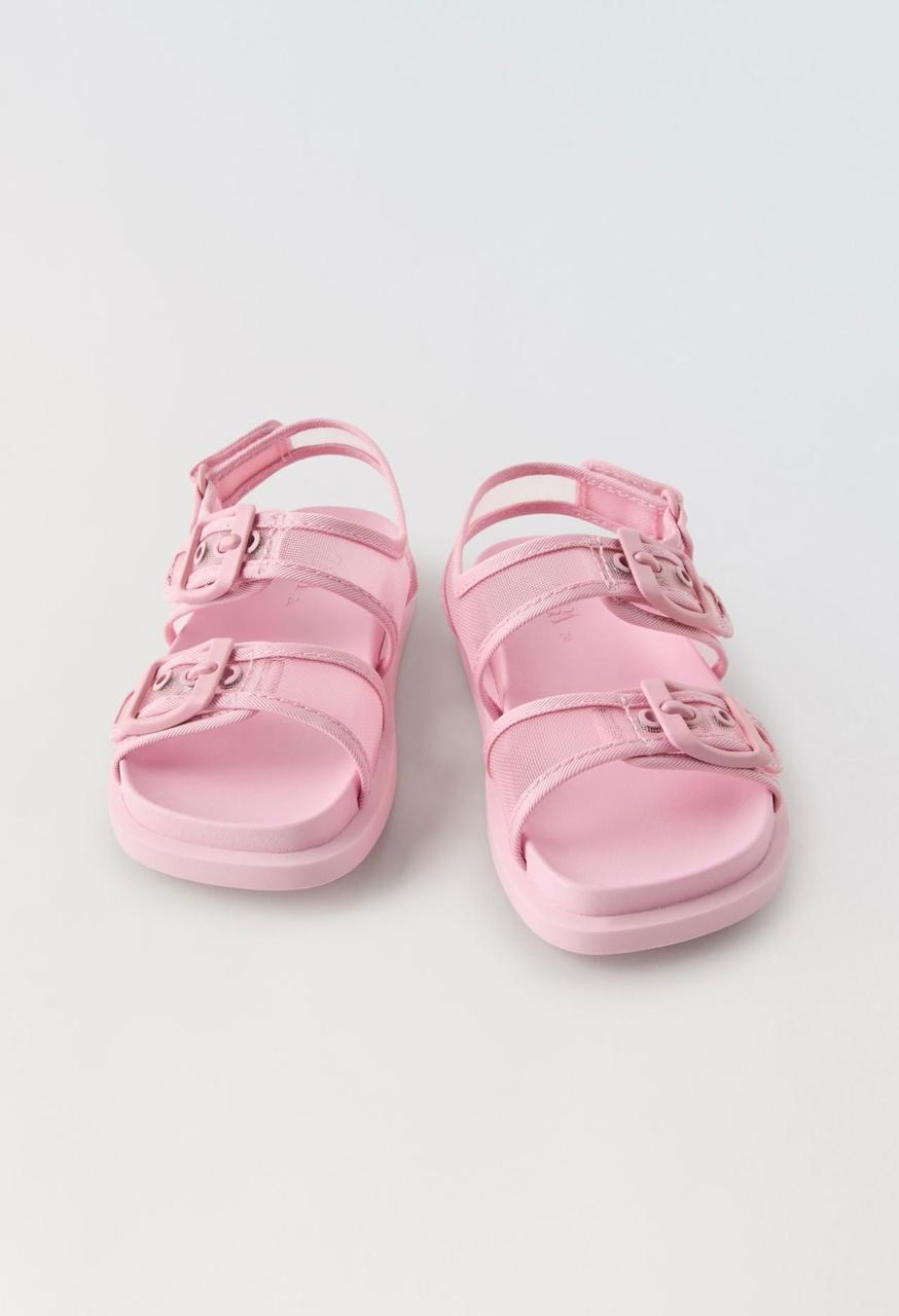 Sandale ZARA rose à boucles pointure 25