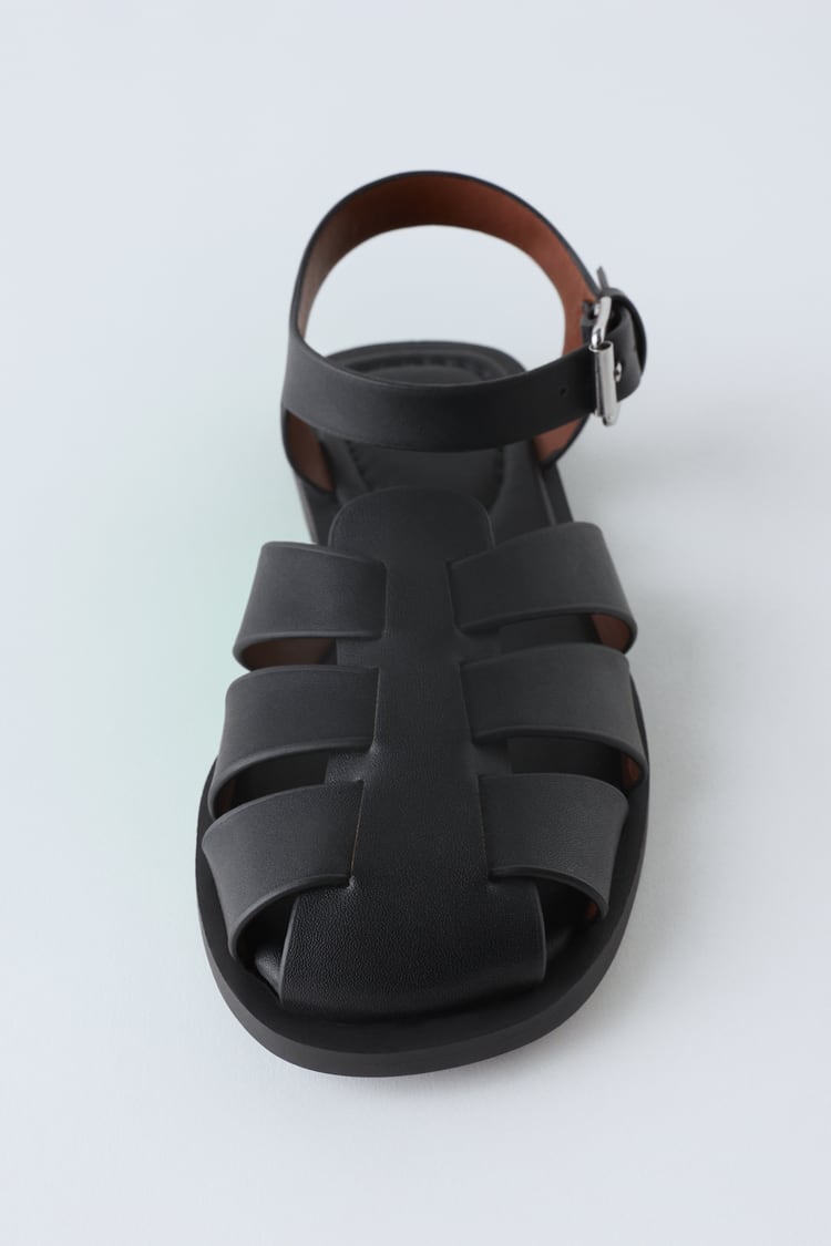 Sandales ZARA à brides en noir pointure 34