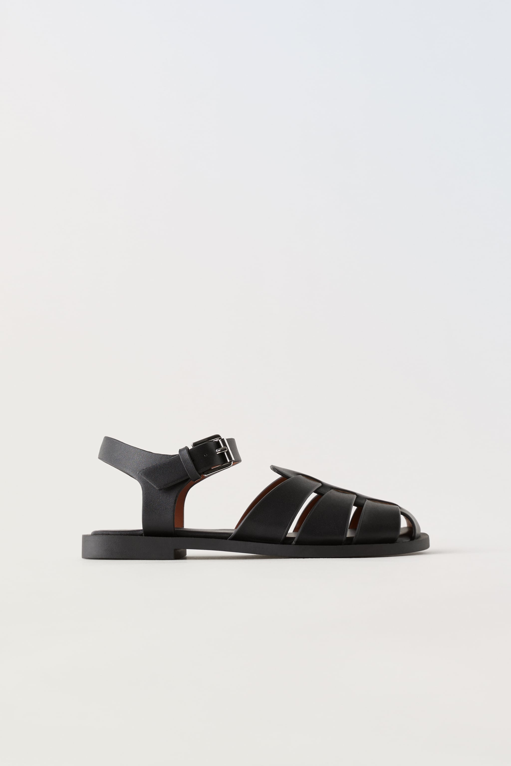 Sandales ZARA à brides en noir pointure 34