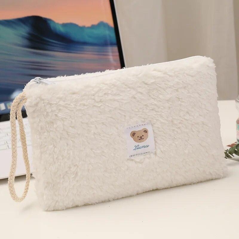 Superbe pochette pour transporter le nécessaire à bébé pour les petites sorties