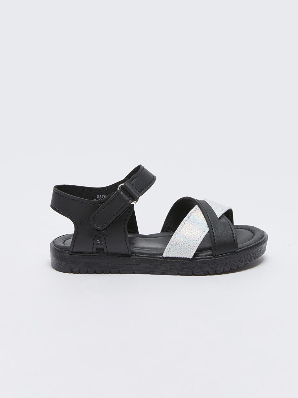 Sandales Lc Waikiki noires à brides croisées pointure 26
