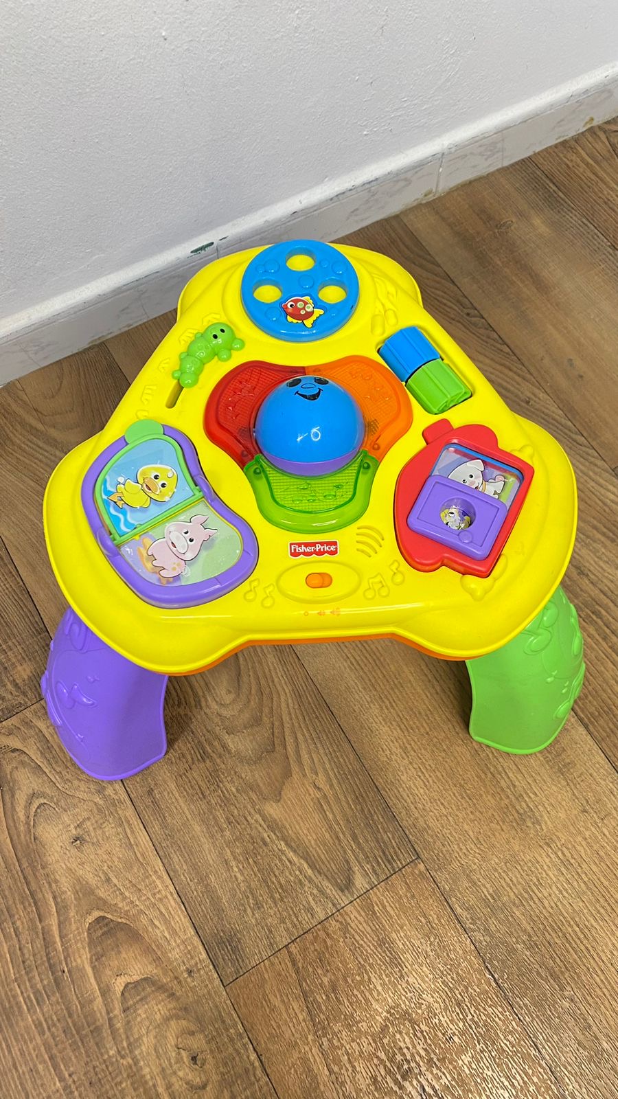 Table d’activité et d’éveil musicale et lumineuse fisher Price ref88