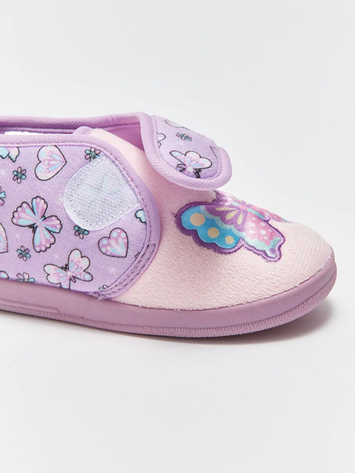 Pantoufles Lc Waikiki papillon pointure 27