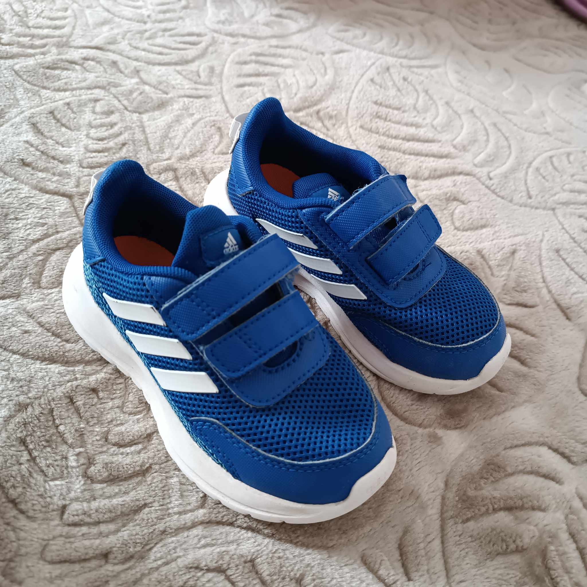 Un adidas