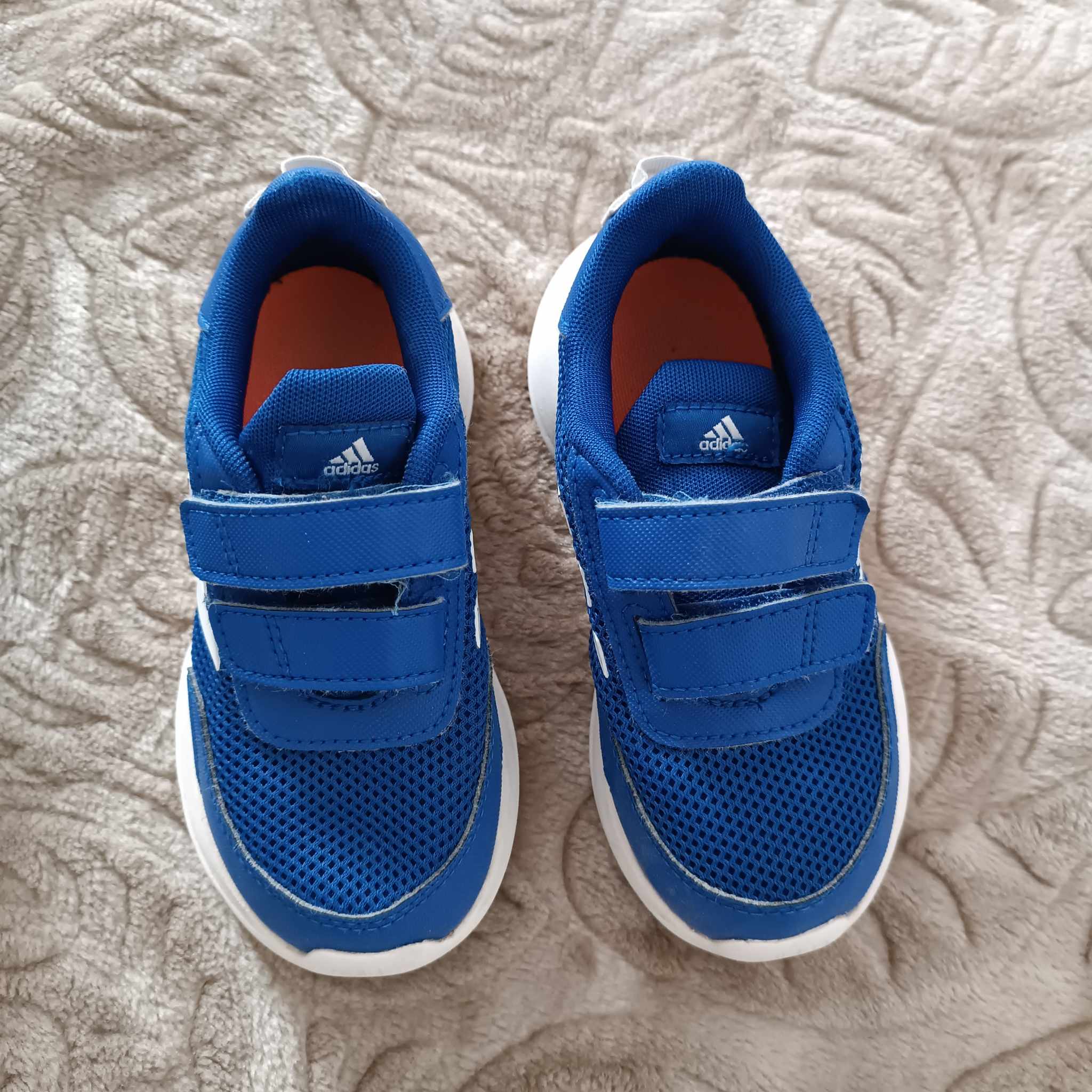 Un adidas