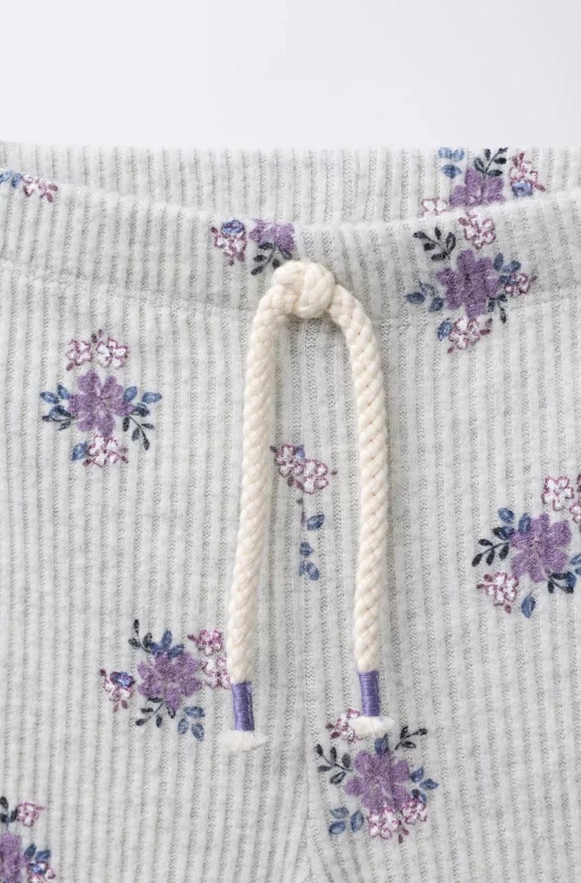 Ensemble 2 Pièces pull À Volants Et Legging Flare En Coton Côtelé Imprimé Fleuri Zara 4 ans 104cm