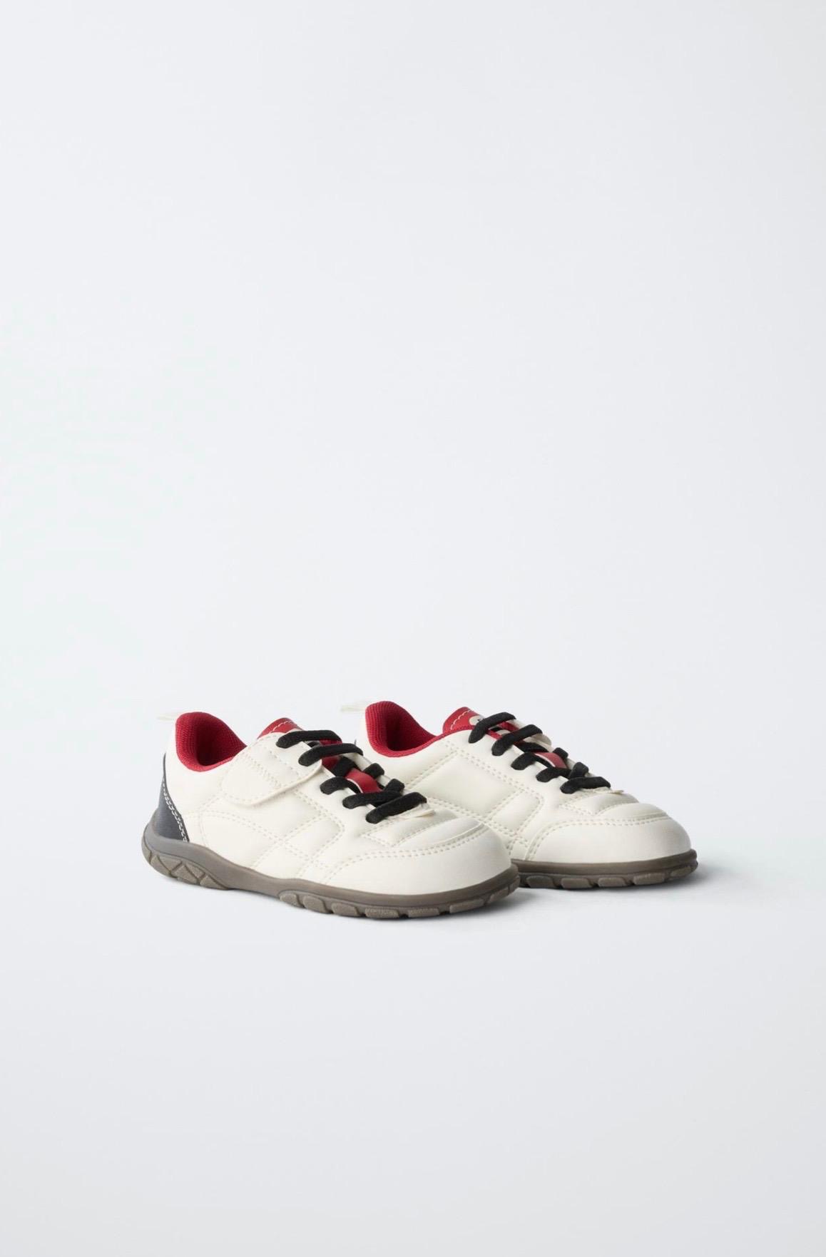 Baskets Barefoot À Lacets Élastiques Zara