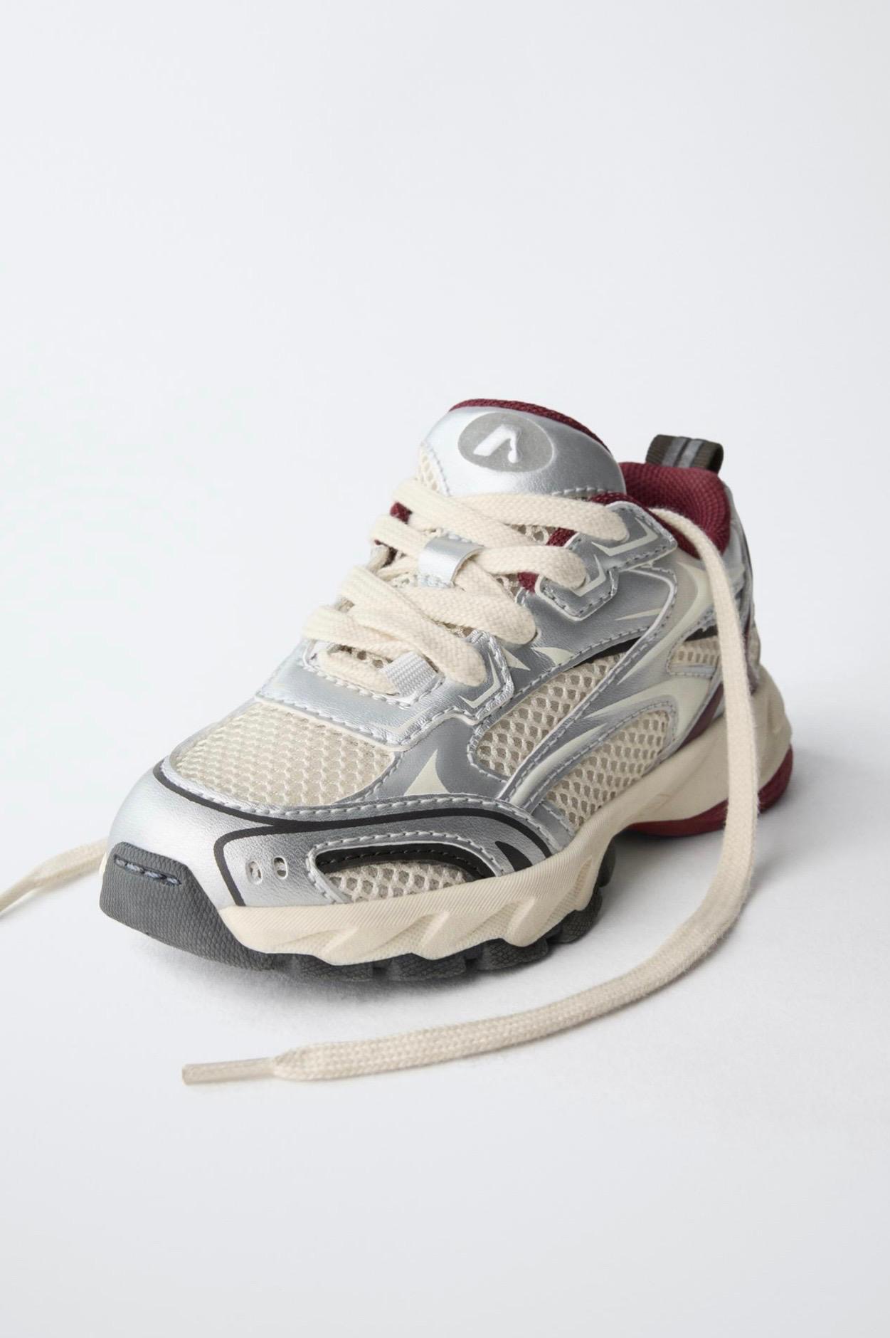Baskets Sportives Métallisées À Empiècement Résille Zara pointure 23