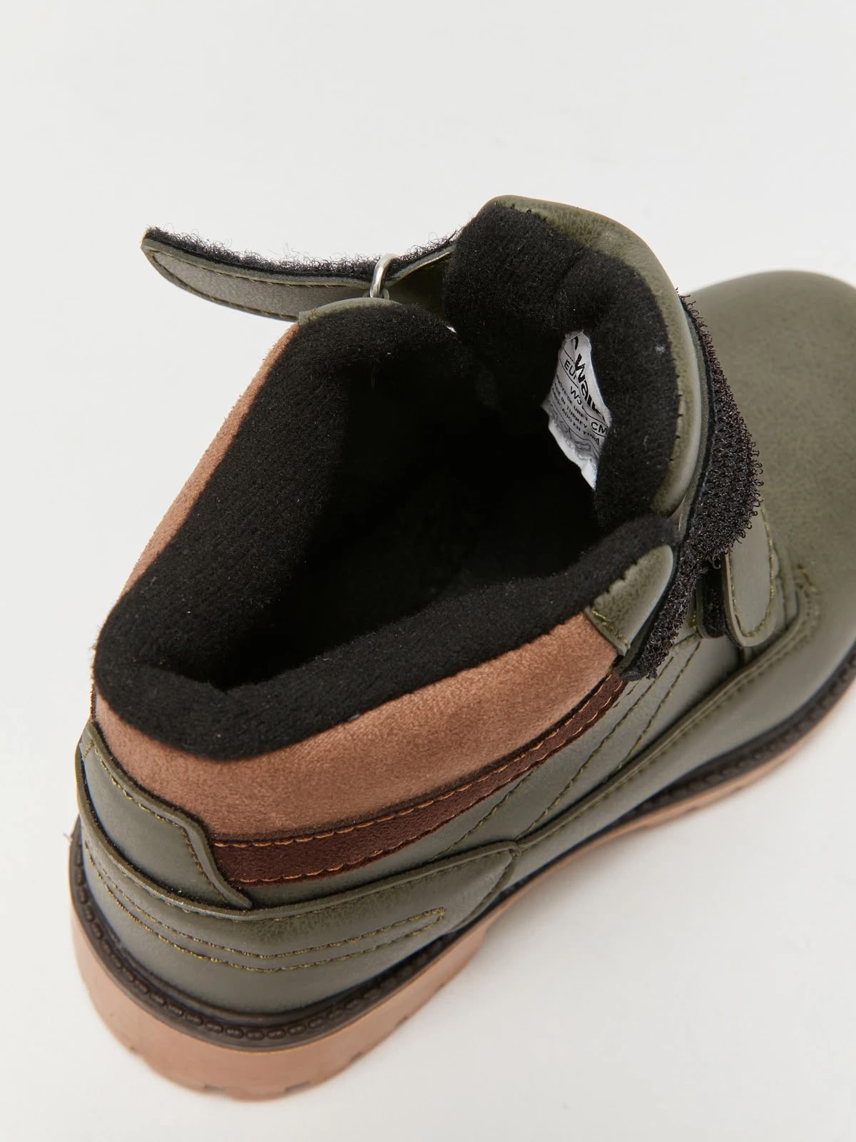 Bottines Montantes À Double Scratch Vert Khaki LC Waikiki pointure 28
