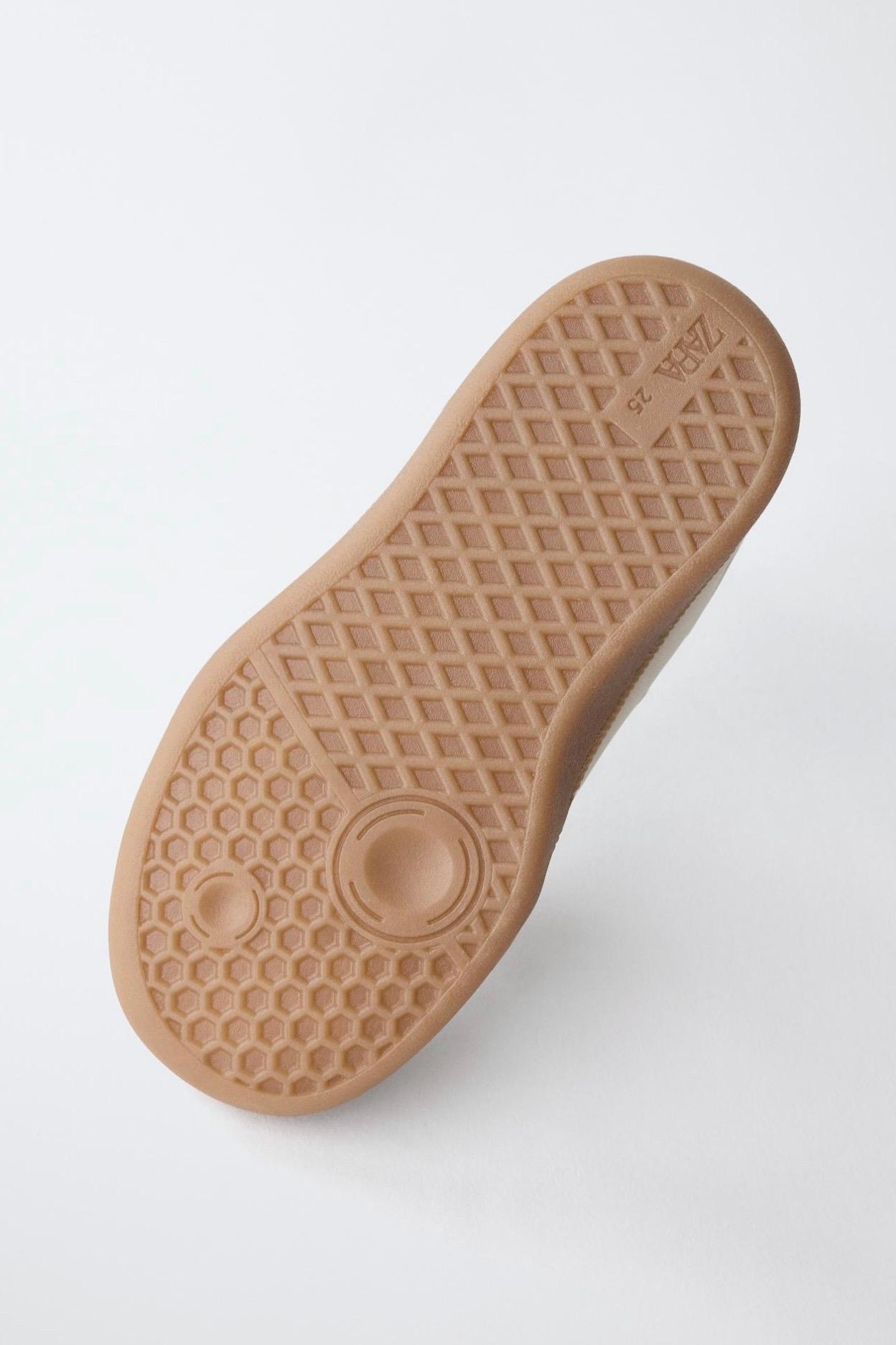 Baskets Style Tennis À Nœud Et Fermeture Éclair Zara