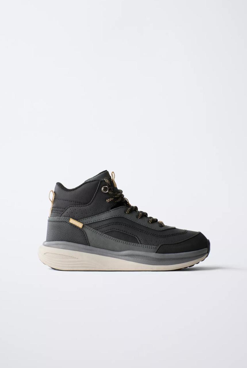 Baskets Montantes Techniques À Zip Latéral Souples Et Forme Large Zara pointure 32