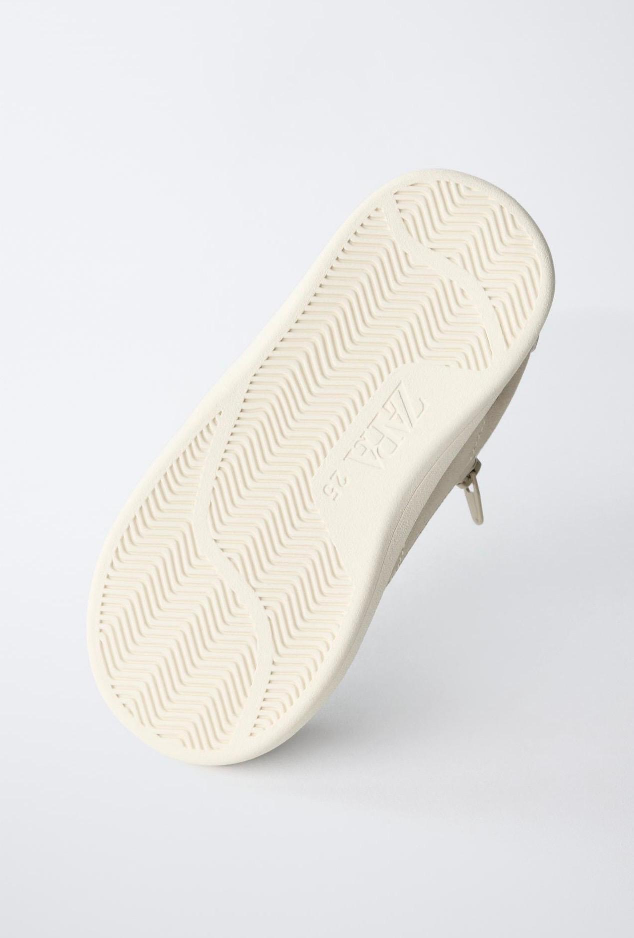 Baskets Souples En Suédine À Lacets Et Zip Zara pointure 28