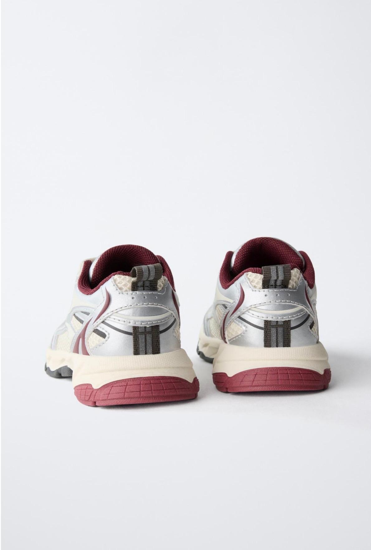 Baskets Sportives Métallisées À Empiècement Résille Zara pointure 23