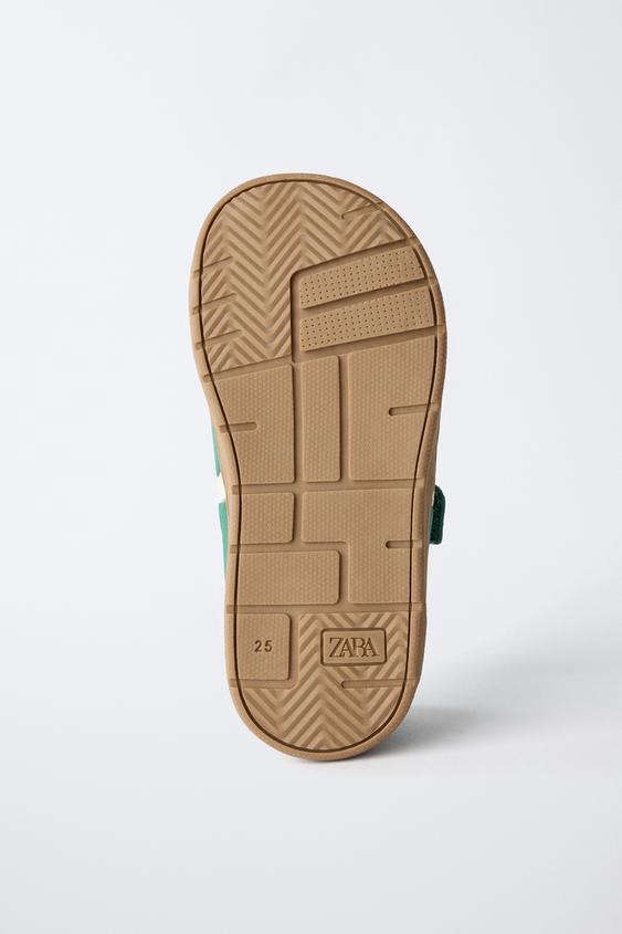 Baskets Barefoot Style Rétro En Suédine À Scratch Vert Zara