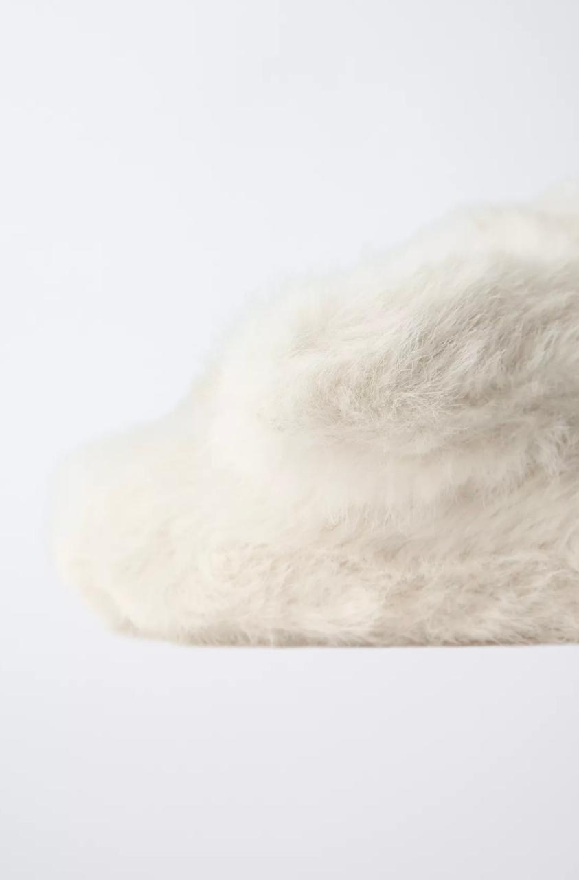 Chaussons claquettes D'Intérieur En Fausse Fourrure Motif Chiot Zara