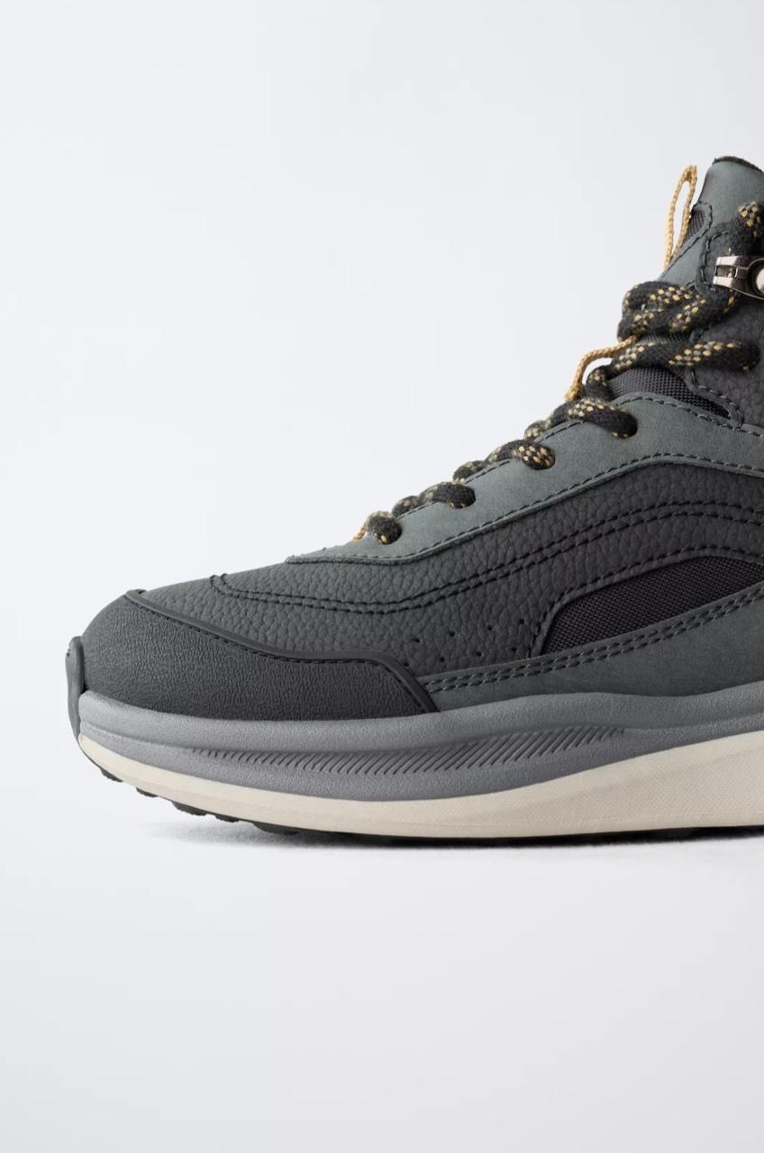 Baskets Montantes Techniques À Zip Latéral Souples Et Forme Large Zara pointure 32