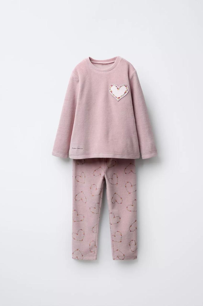 Pyjama Deux Pièces En Velours Poche Cœur Et Imprimé Fleuri Zara