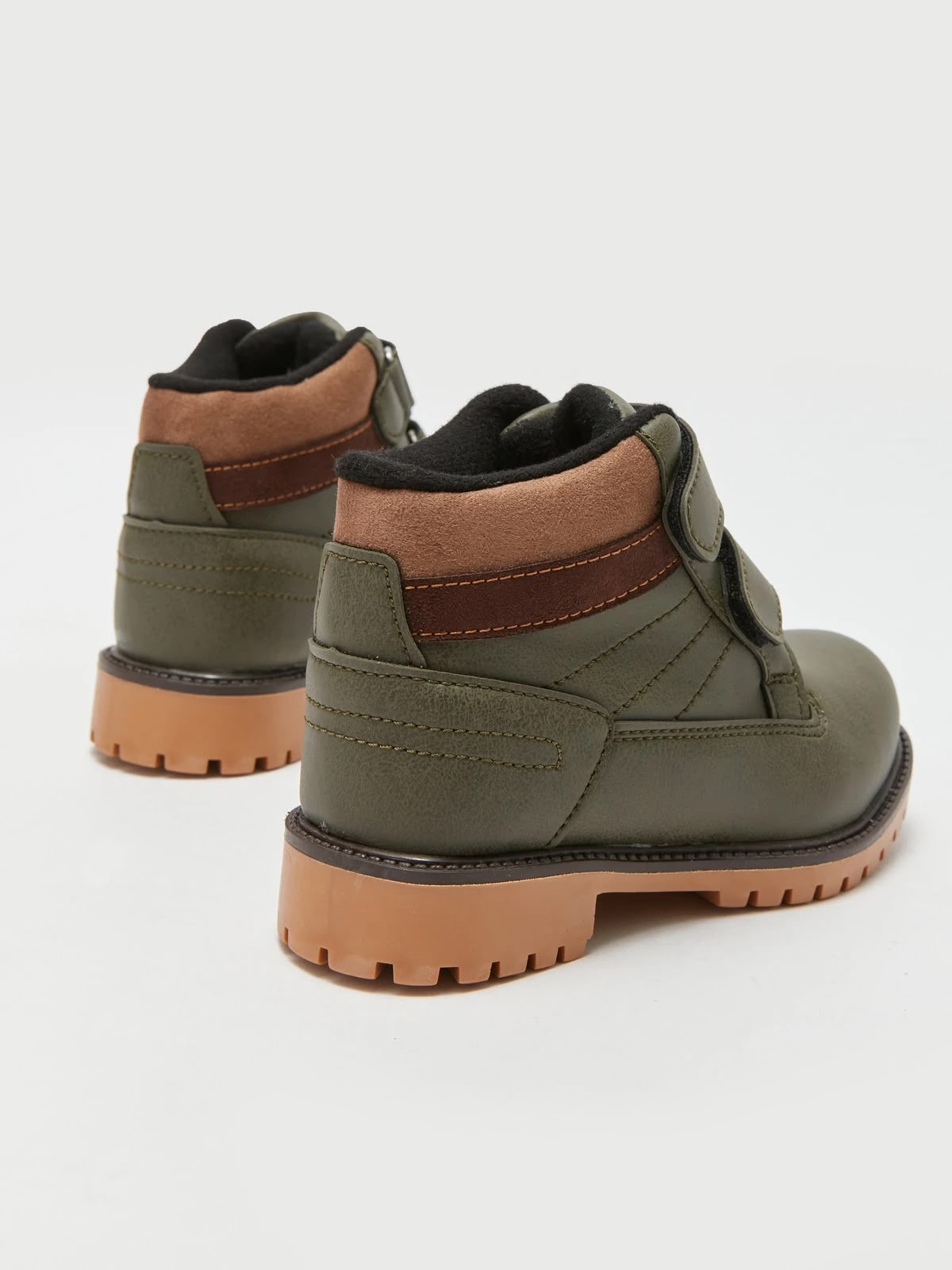 Bottines Montantes À Double Scratch Vert Khaki LC Waikiki pointure 28