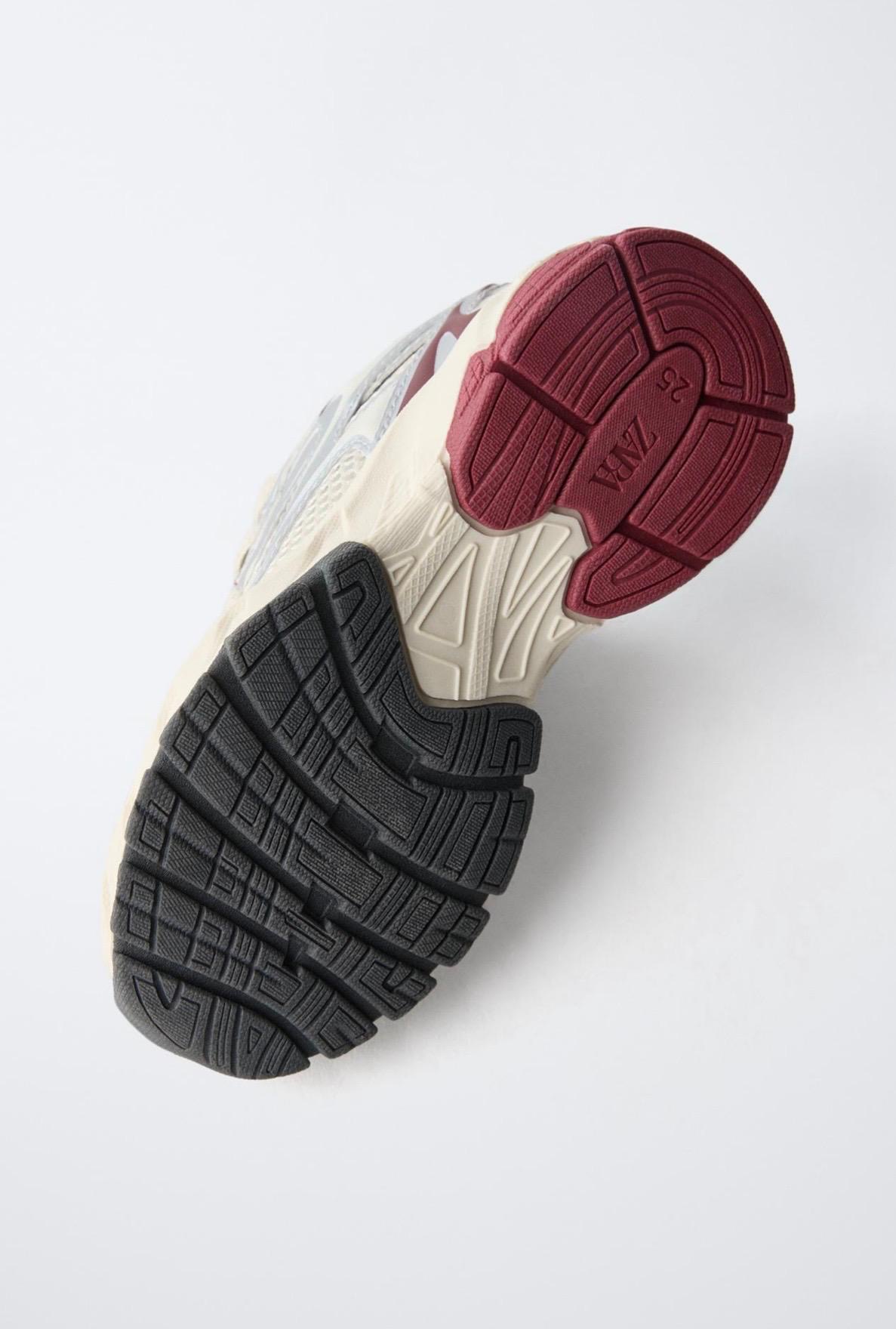 Baskets Sportives Métallisées À Empiècement Résille Zara pointure 23