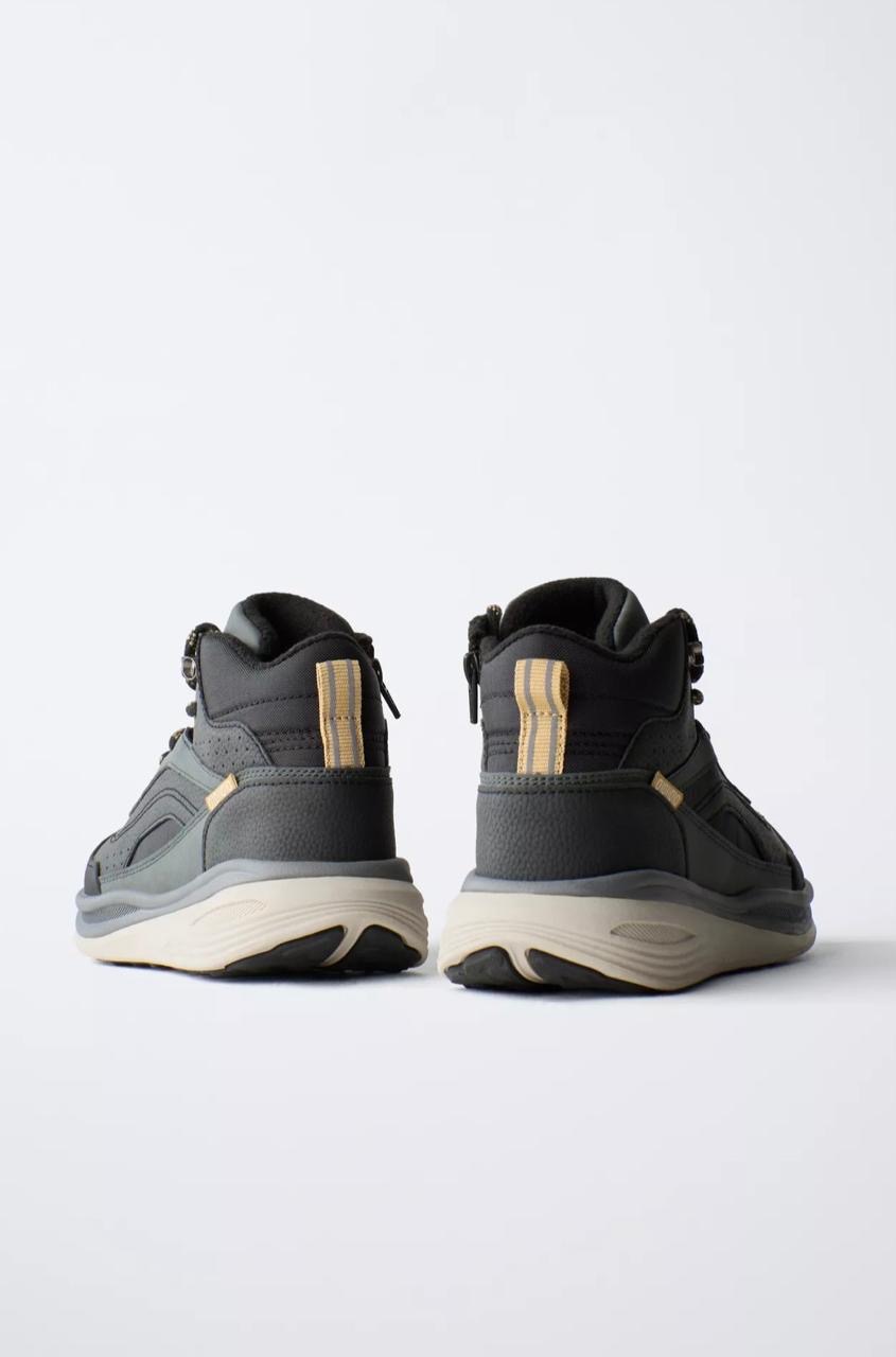 Baskets Montantes Techniques À Zip Latéral Souples Et Forme Large Zara pointure 32